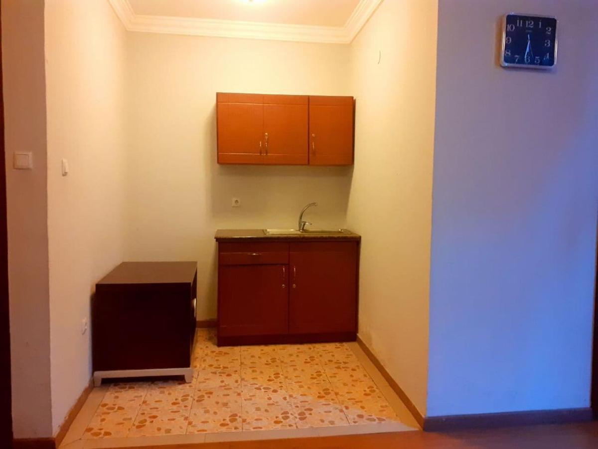 Amenities Hotel Адис Абеба Екстериор снимка