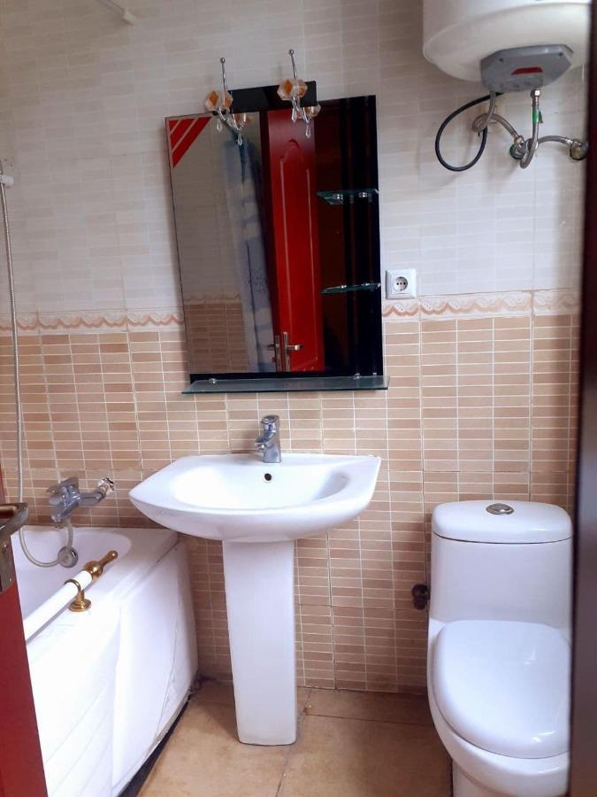 Amenities Hotel Адис Абеба Екстериор снимка
