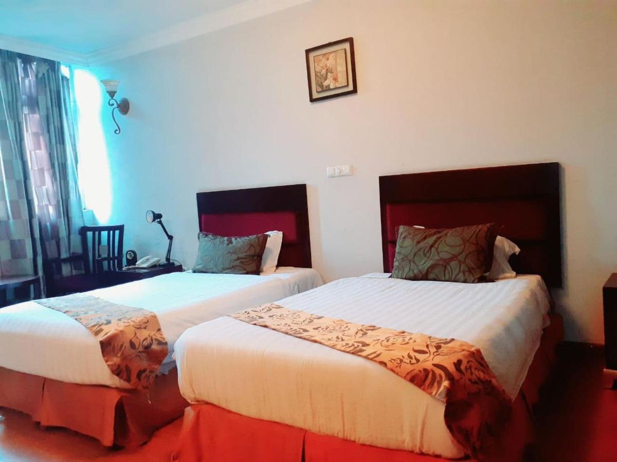 Amenities Hotel Адис Абеба Екстериор снимка