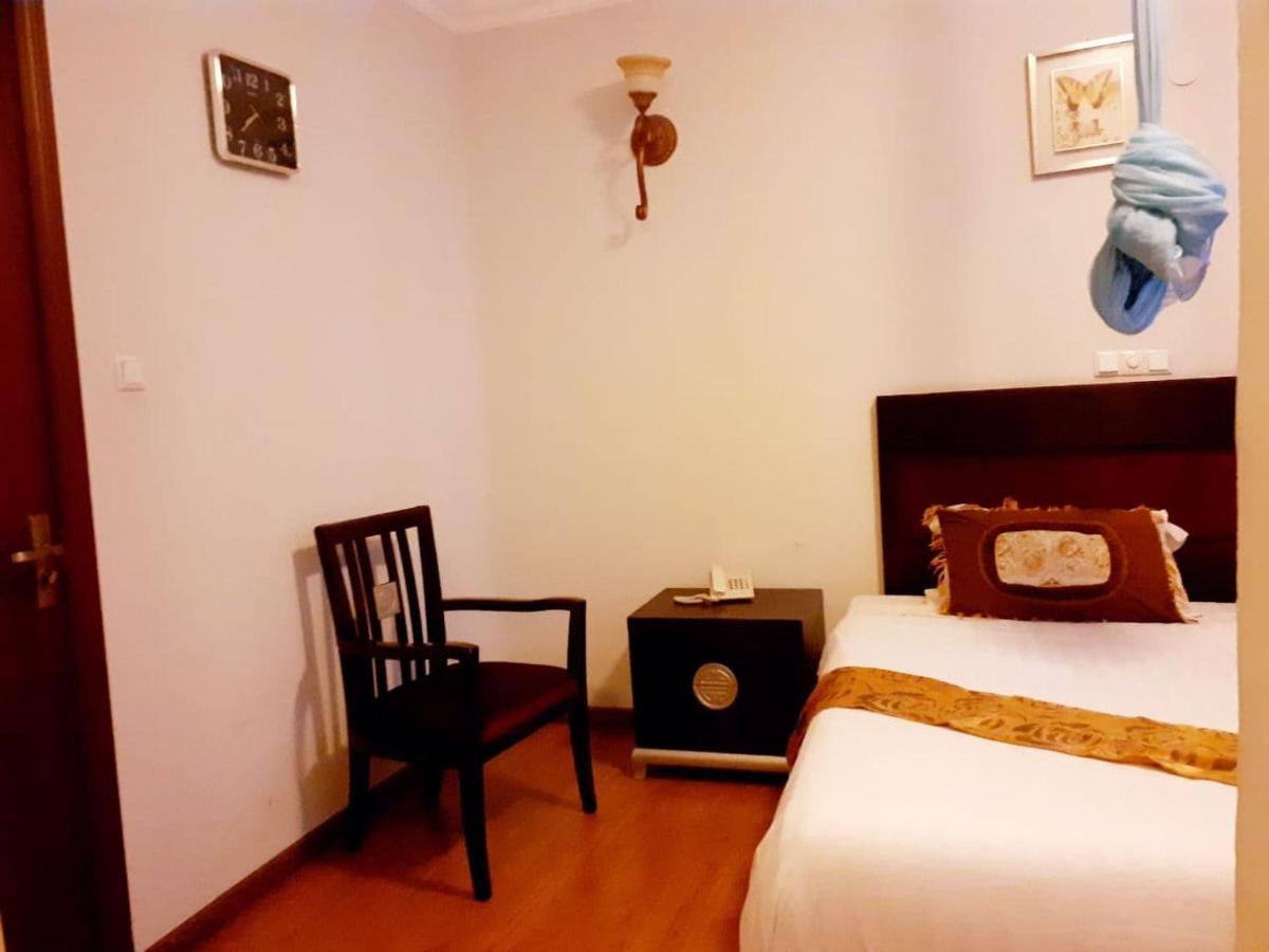 Amenities Hotel Адис Абеба Екстериор снимка
