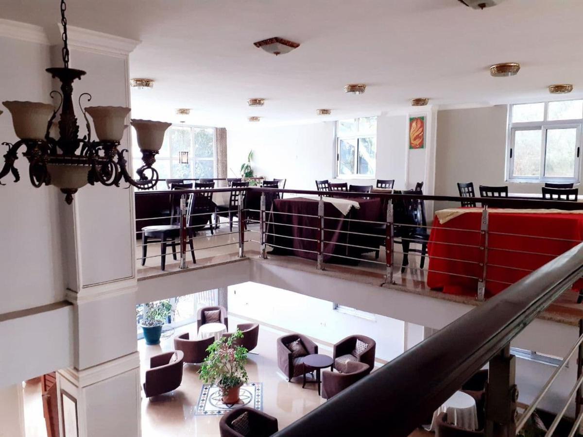 Amenities Hotel Адис Абеба Екстериор снимка